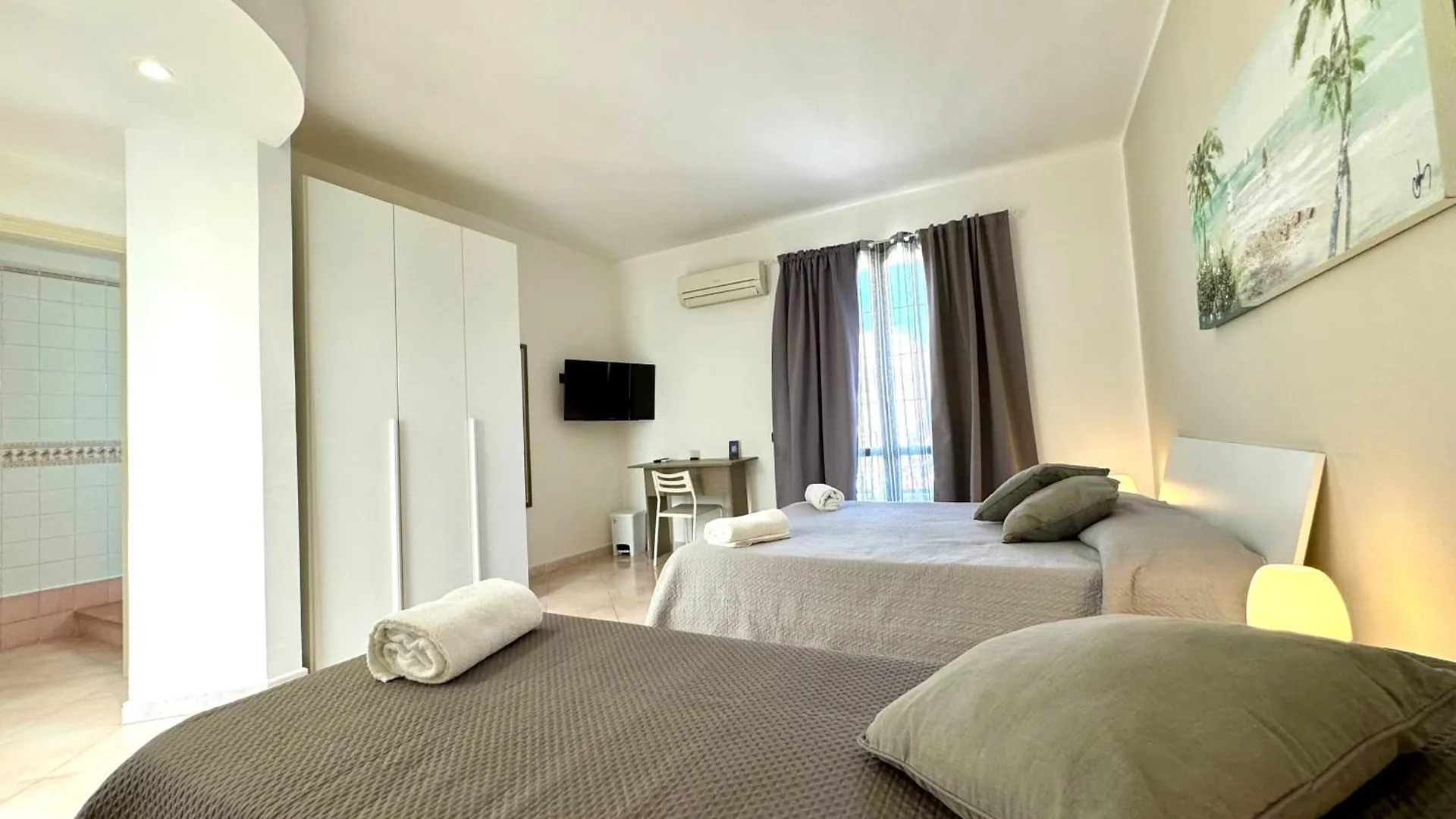 B&B Blue Terrasini 0*,